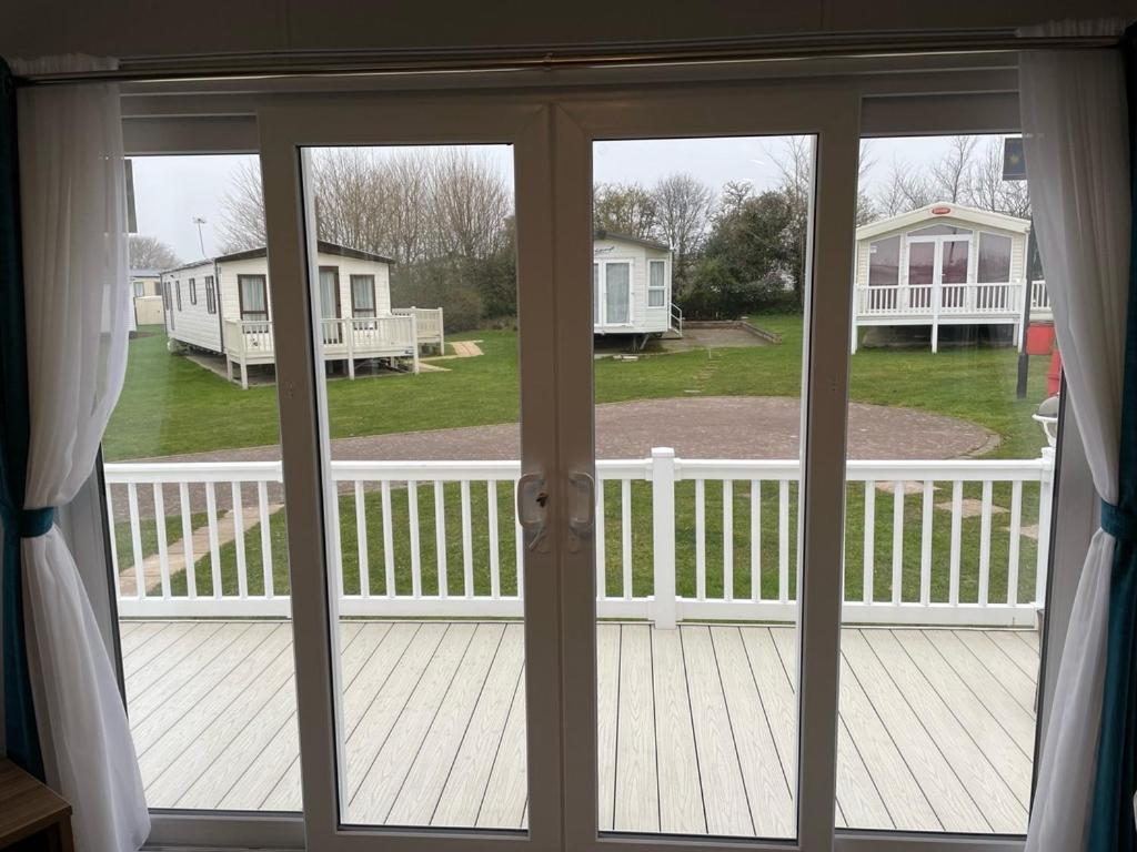 6 Berth Comfy Homely Caravan, Dog Friendly Belton with Browston Dış mekan fotoğraf