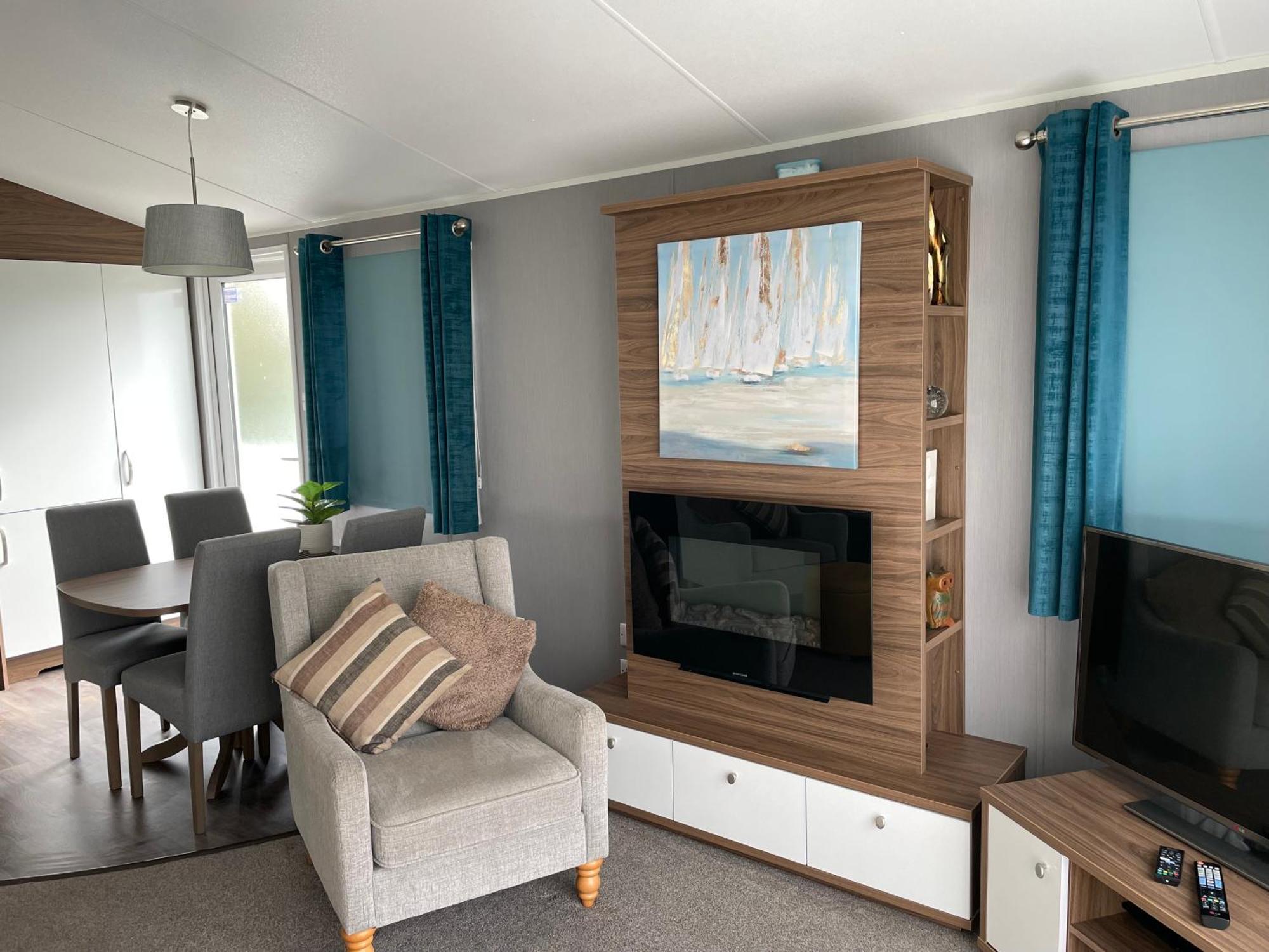 6 Berth Comfy Homely Caravan, Dog Friendly Belton with Browston Dış mekan fotoğraf